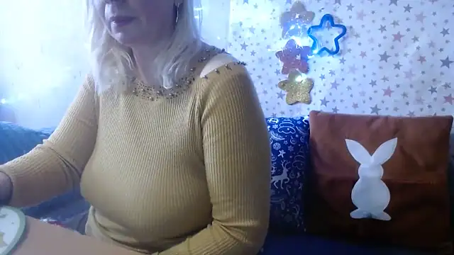 QueenLana online show from 19, 1, 2026