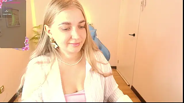 Adr1ana  online show from 11, 9, 2025