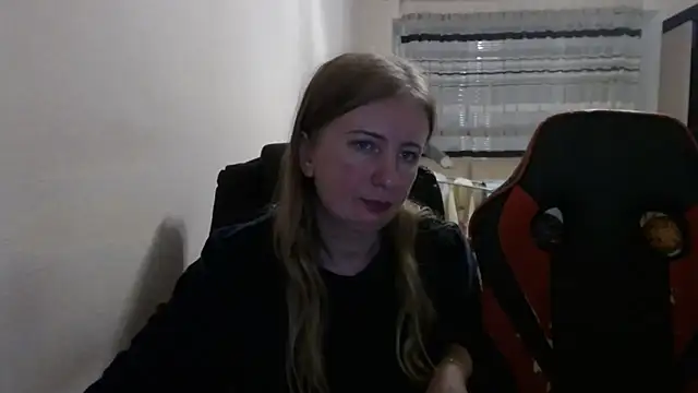 PeterAndJen online show from 28, 10, 2025