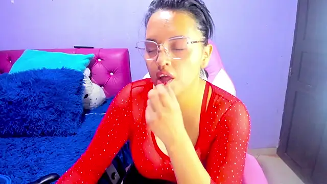 crissn0707 online show from 28, 3, 2026