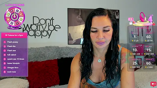 Tara Bloss online show from 7, 11, 2025