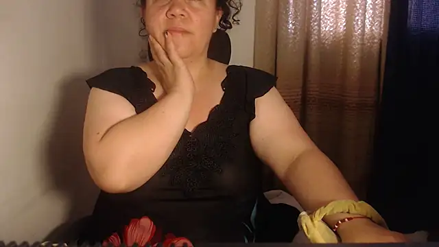 Snapshot of agathamiller01 chatting on 18, 6, 2026 agathamiller01 online show from 18, 6, 2026