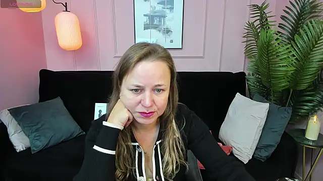 Snapshot of GabrielGold chatting on 18, 9, 2025 GabrielGold online show from 18, 9, 2025