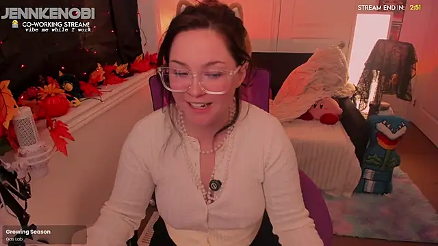 Snapshot of JennKenobi chatting on 29, 9, 2025 JennKenobi online show from 29, 9, 2025