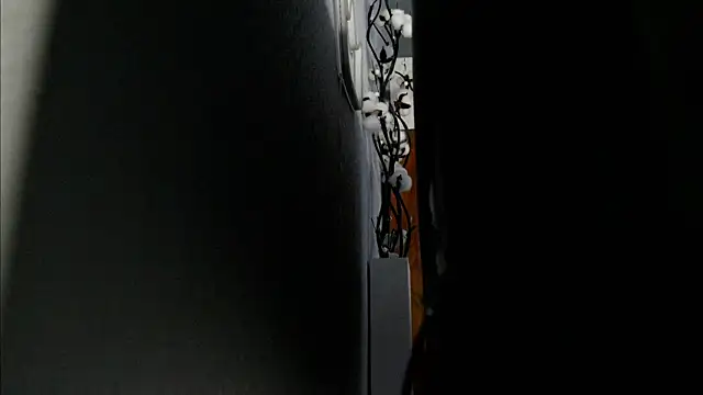 Snapshot of MrsTenderBeast chatting on 1, 3, 2025 MrsTenderBeast online show from 1, 3, 2025