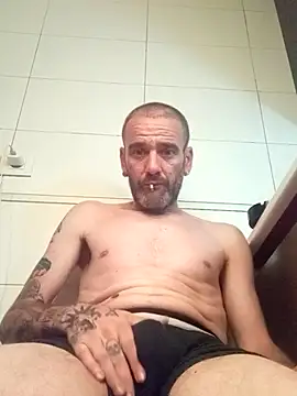 Snapshot of raulacab chatting on 8, 7, 2026 raulacab online show from 8, 7, 2026