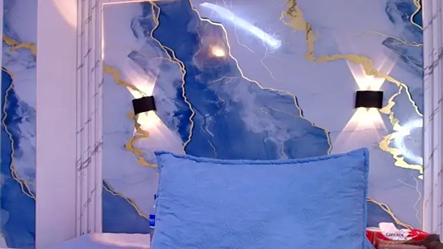 lorrayne  online show from 9, 10, 2025