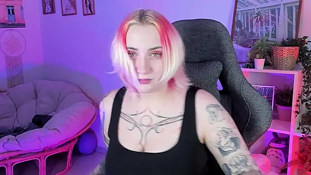 AsheLucker online show from 2, 3, 2025