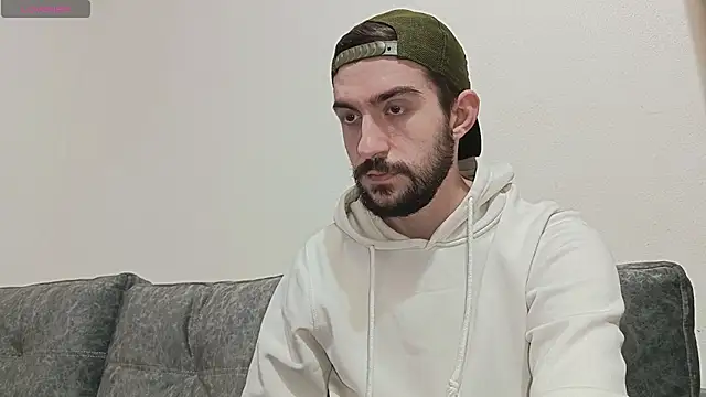 Snapshot of Dylan_Best chatting on 12, 11, 2025 Dylan Best online show from 12, 11, 2025