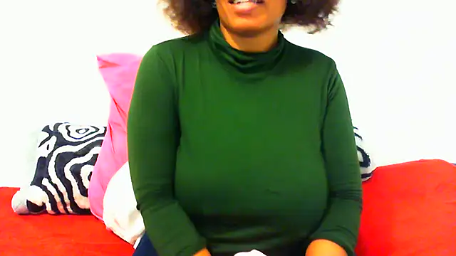 Snapshot of NAUGHTIECURVY chatting on 19, 6, 2026 NAUGHTIECURVY online show from 19, 6, 2026