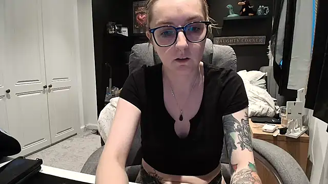 short sweetpea online show from 22, 9, 2025