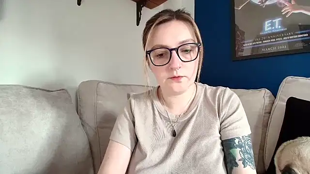 short sweetpea online show from 9, 2, 2026