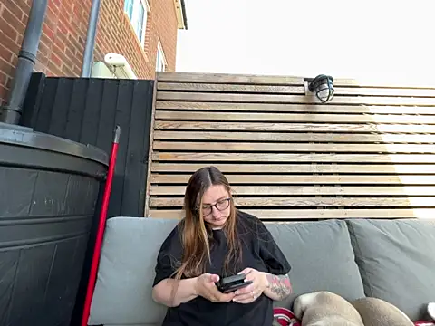 short sweetpea online show from 22, 5, 2026