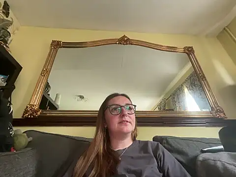 short sweetpea online show from 27, 6, 2026