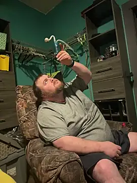 Snapshot of fatdickdaddy448 chatting on 17, 12, 2024 fatdickdaddy448 online show from 17, 12, 2024