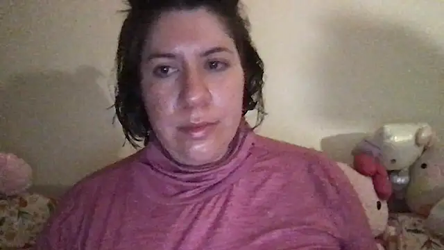 Snapshot of HYPHYtype chatting on 11, 2, 2026 HYPHYtype online show from 11, 2, 2026