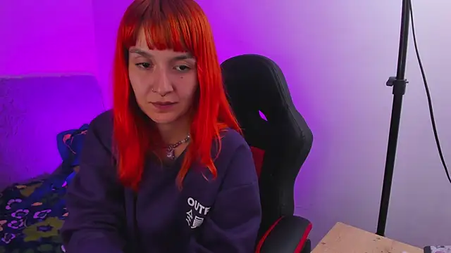 Snapshot of MaryJaneDove chatting on 13, 1, 2025 MaryJaneDove online show from 13, 1, 2025