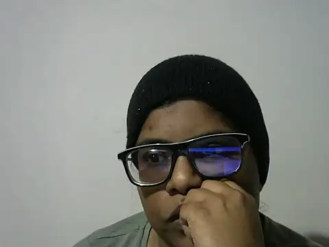 Sultryindianx100 online show from 20, 4, 2026