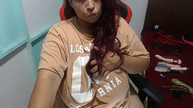 Snapshot of NatalySexxxMilk chatting on 11, 11, 2025 NatalySexxxMilk online show from 11, 11, 2025