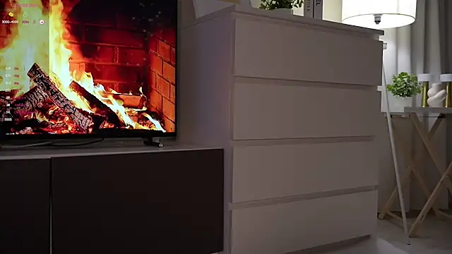 CatchMe1 online show from 28, 1, 2025