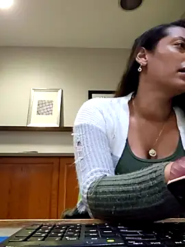 Snapshot of Nikkierosee chatting on 26, 2, 2025 Nikkierosee online show from 26, 2, 2025