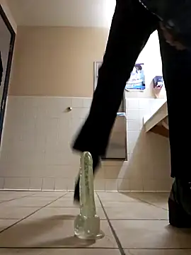 Snapshot of Nikkierosee chatting on 19, 3, 2025 Nikkierosee online show from 19, 3, 2025