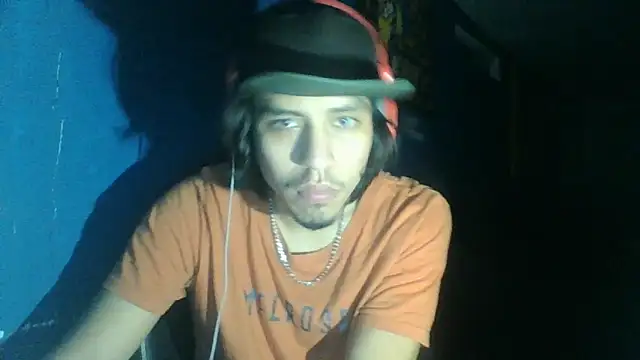 AlexAlejandro13 online show from 10, 10, 2025