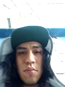 AlexAlejandro13 online show from 5, 1, 2026