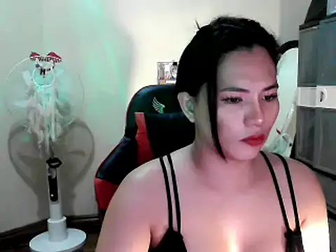 Snapshot of BrendaMore chatting on 1, 2, 2025 BrendaMore online show from 1, 2, 2025