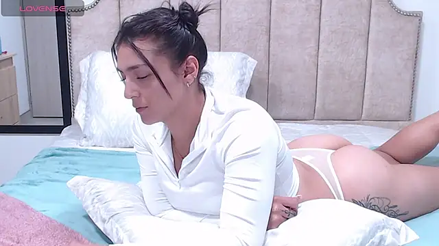 Snapshot of EricaVanderhill chatting on 23, 2, 2025 EricaVanderhill online show from 23, 2, 2025