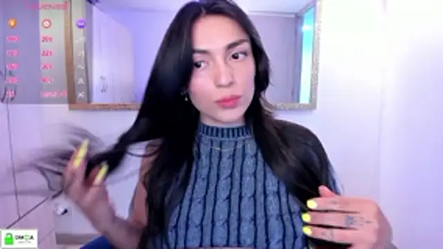 Snapshot of EricaVanderhill chatting on 14, 12, 2025 EricaVanderhill online show from 14, 12, 2025