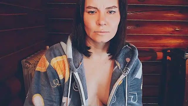 Snapshot of Platina_Fox chatting on 19, 11, 2025 Platina Fox online show from 19, 11, 2025