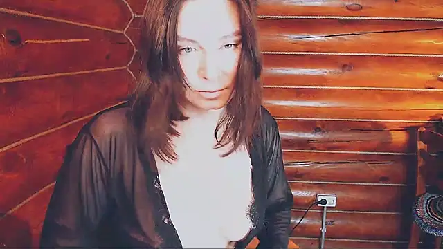 Snapshot of Platina_Fox chatting on 27, 11, 2025 Platina Fox online show from 27, 11, 2025