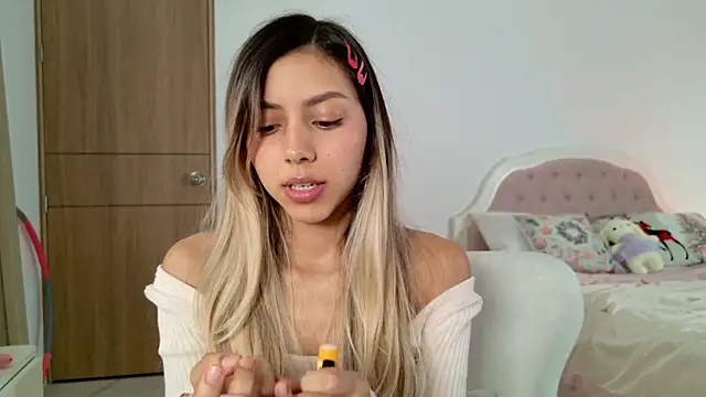 Sensualtease online show from 4, 12, 2024