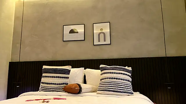 Sensualtease online show from 22, 12, 2024