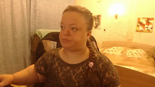 Janiffer MiMi online show from 10, 3, 2025