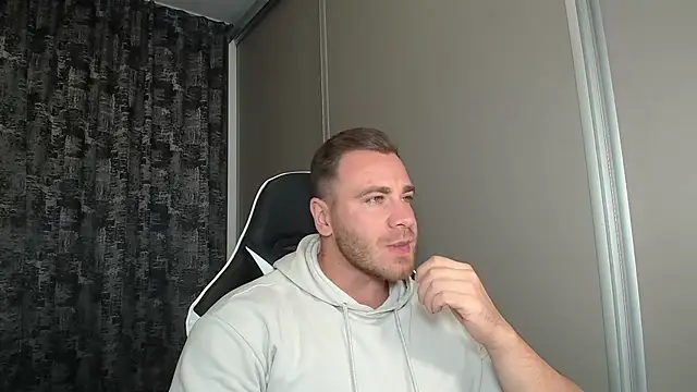 Thori92 online show from 17, 9, 2025