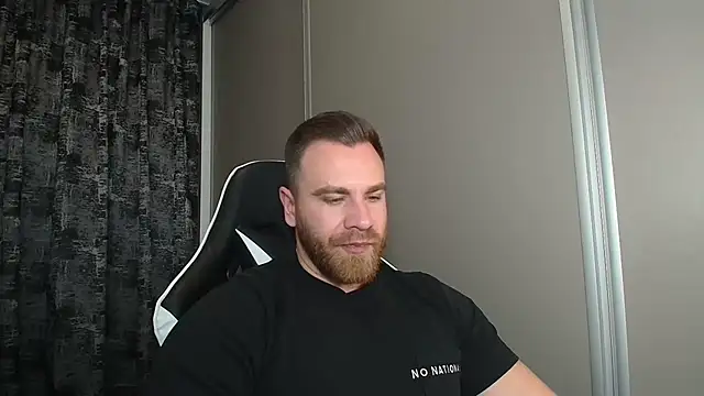 Thori92 online show from 26, 11, 2025