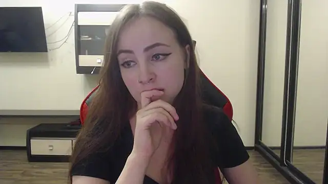 Snapshot of Laralianna chatting on 24, 12, 2024 Laralianna online show from 24, 12, 2024