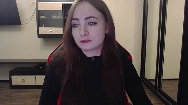 Snapshot of Laralianna chatting on 7, 1, 2025 Laralianna online show from 7, 1, 2025