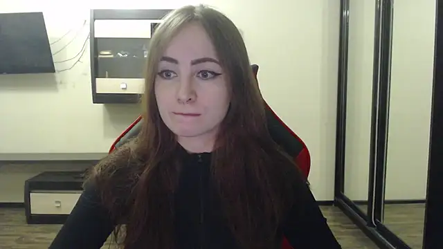 Snapshot of Laralianna chatting on 17, 1, 2025 Laralianna online show from 17, 1, 2025