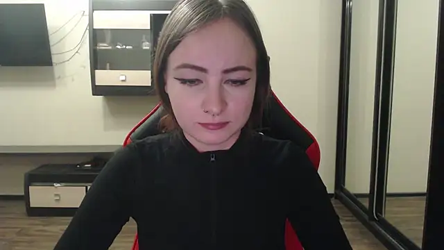 Snapshot of Laralianna chatting on 9, 2, 2025 Laralianna online show from 9, 2, 2025