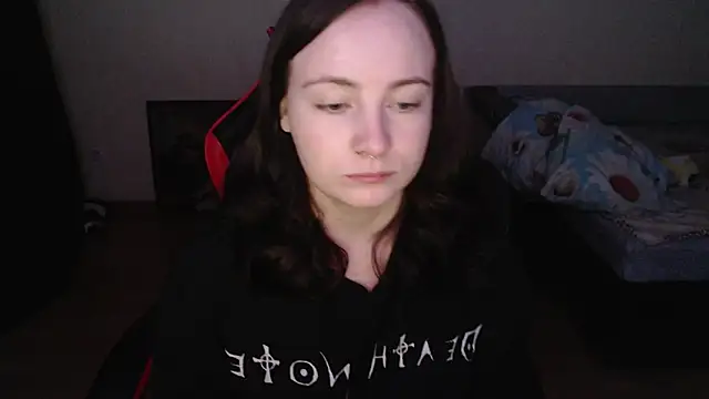 Snapshot of Laralianna chatting on 14, 12, 2025 Laralianna online show from 14, 12, 2025