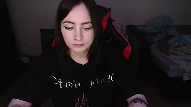 Laralianna online show from 17, 12, 2025