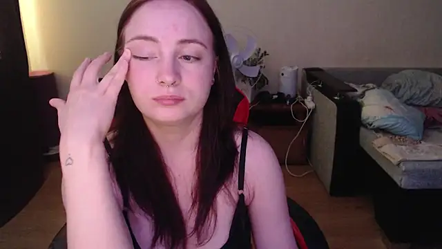 Snapshot of Laralianna chatting on 23, 5, 2026 Laralianna online show from 23, 5, 2026