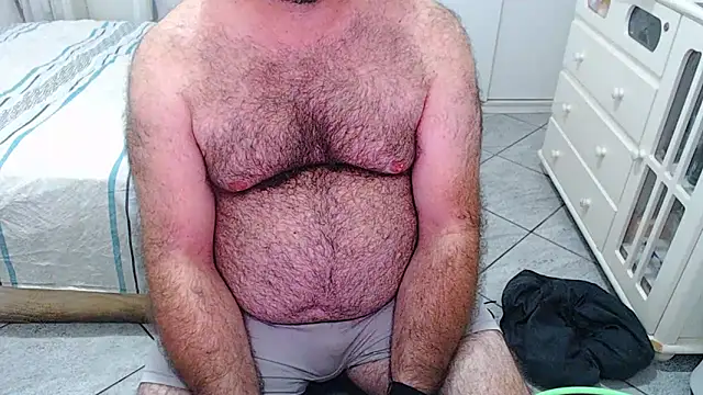 MysterBearMG online show from 2, 4, 2026