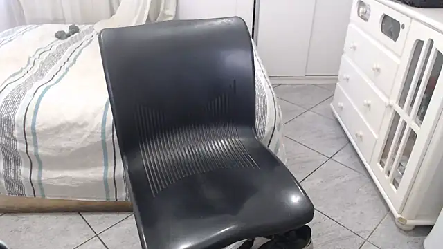 MysterBearMG online show from 18, 4, 2026