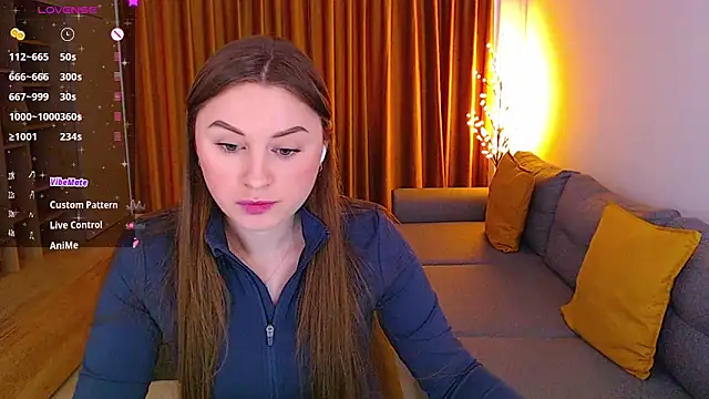  Mia Adams online show from 3, 2, 2025