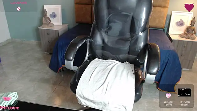 Barbiegomez online show from 18, 12, 2024