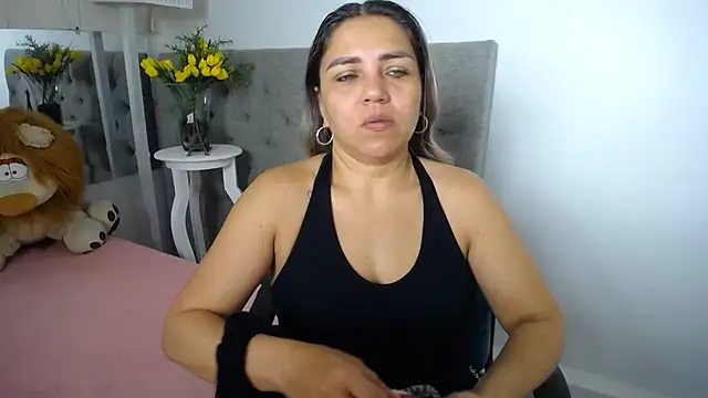 Snapshot of cum_bigass chatting on 12, 7, 2026 cum bigass online show from 12, 7, 2026